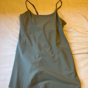 Abercrombie traveler dress w/ shorts - size large
